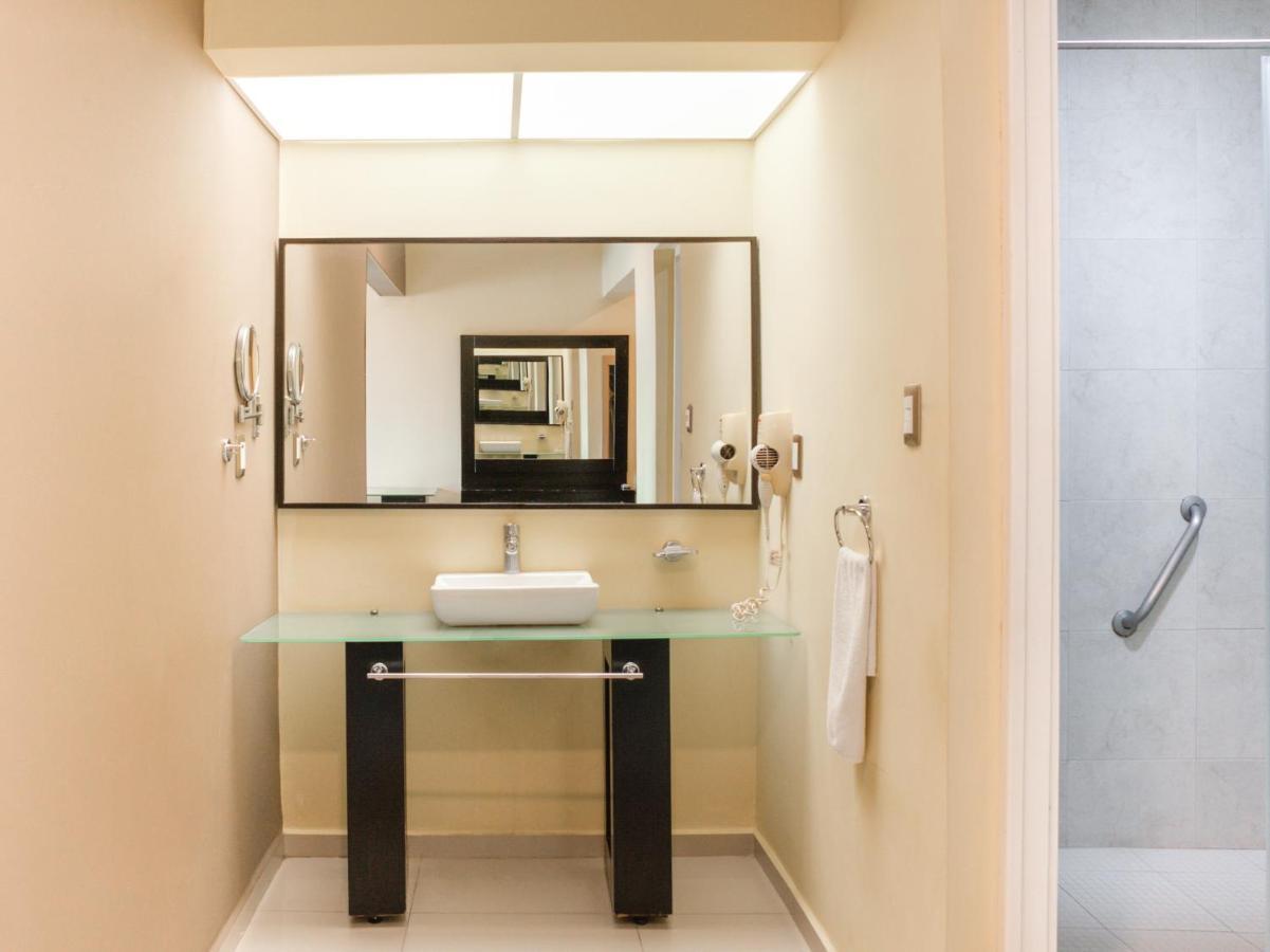 Veracruz Suites Hotel Eksteriør bilde